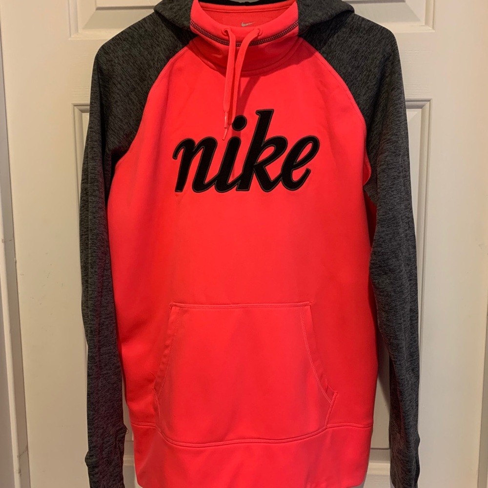 Nike pullover hoodie